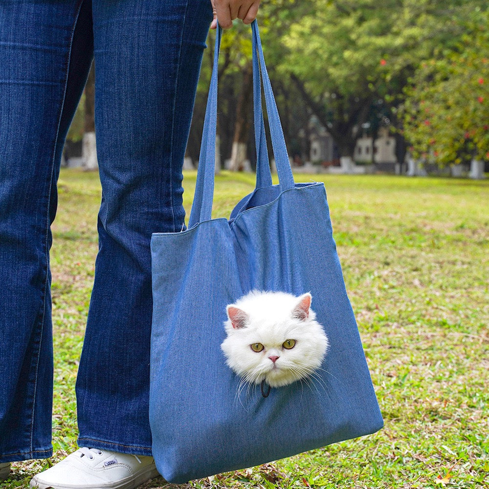 "Purrfect Companion Carrier! Eco-Friendly Canvas Cat Backpack - Airflow Windows & Secure Design for Vet Trips, Shopping & Outdoor Adventures (Ideal for Urban Cat Parents)"